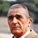 IL PRESENDITE DINO VIOLA&laquo;Non ho mai provato piacere a ricordare quello che &egrave; stato fatto. Mi piace pi&ugrave; pensare al futuro, sopportando anche tutte le amarezze, che significa dimenticare le cose belle per pensare a un futuro che pu&ograve; non essere sempre felice.&raquo;(Dino Viola, 1989)Dino Viola, all
